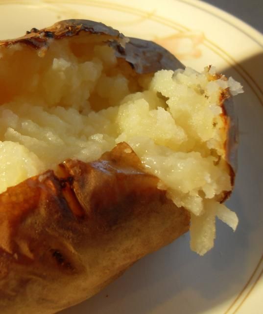 The English Kitchen Jacket Potatoes with Chili and Cheese